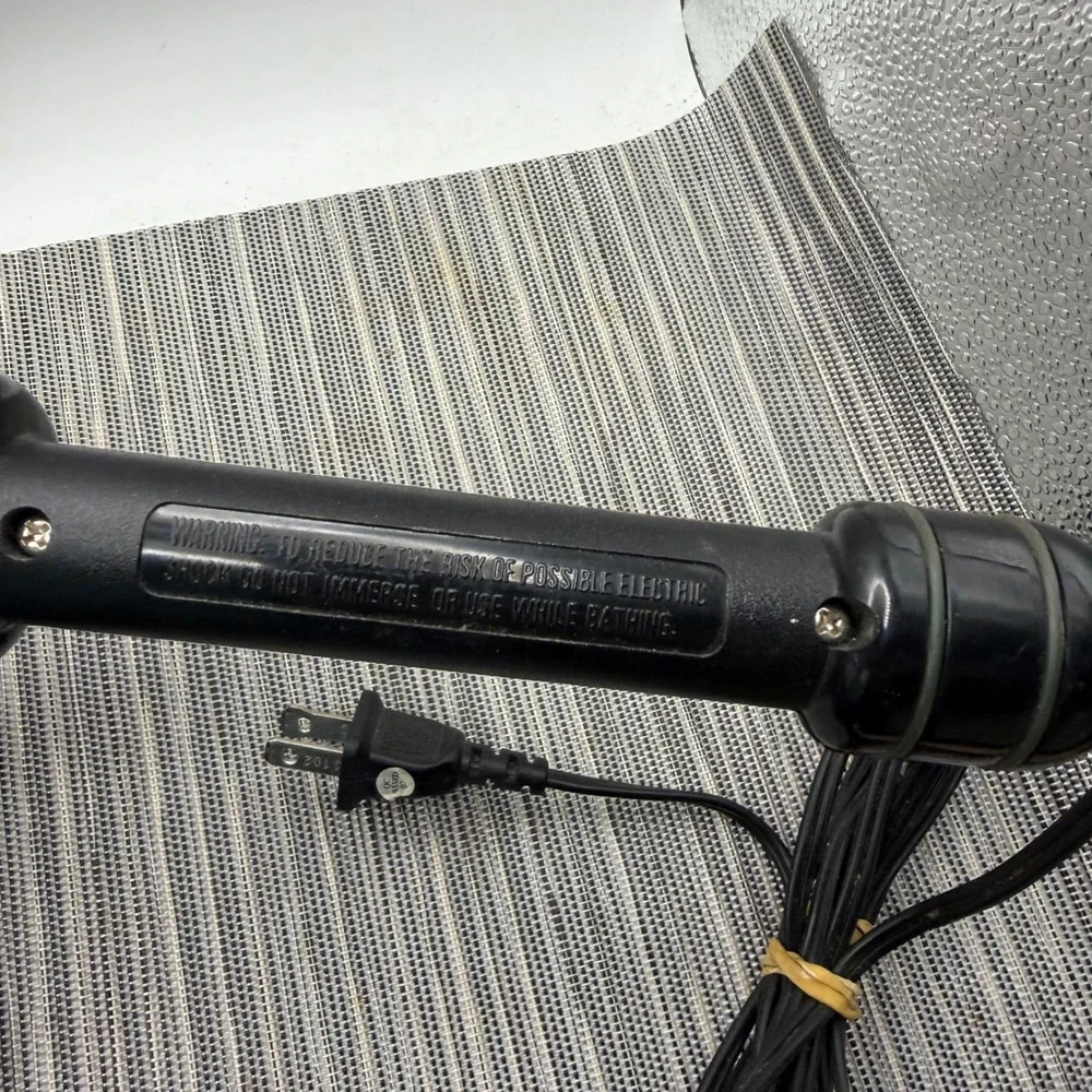 Helen of Troy Gold Series Professional 1 Inch Curling Iron Model 1008 Gold Black